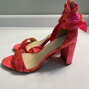 Jessica Simpson size 8 Bright pink wrap heels $25 -never worn